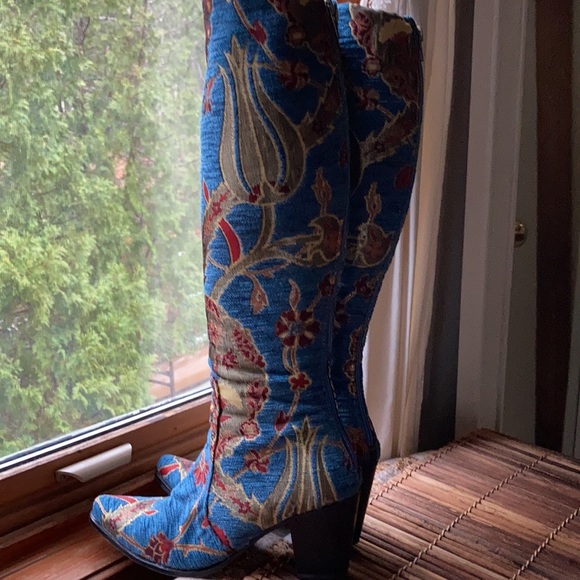 Embroidered Boots - Picture 3 of 10